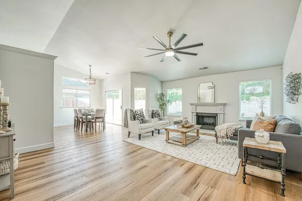 $449,900 | 4994 West Decatur Avenue, Fresno, CA 93722
