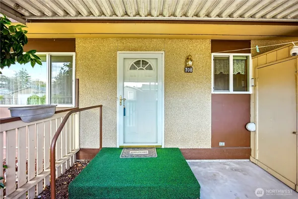$149,900 | 708 Marion Lane Southeast, Puyallup, WA 98372