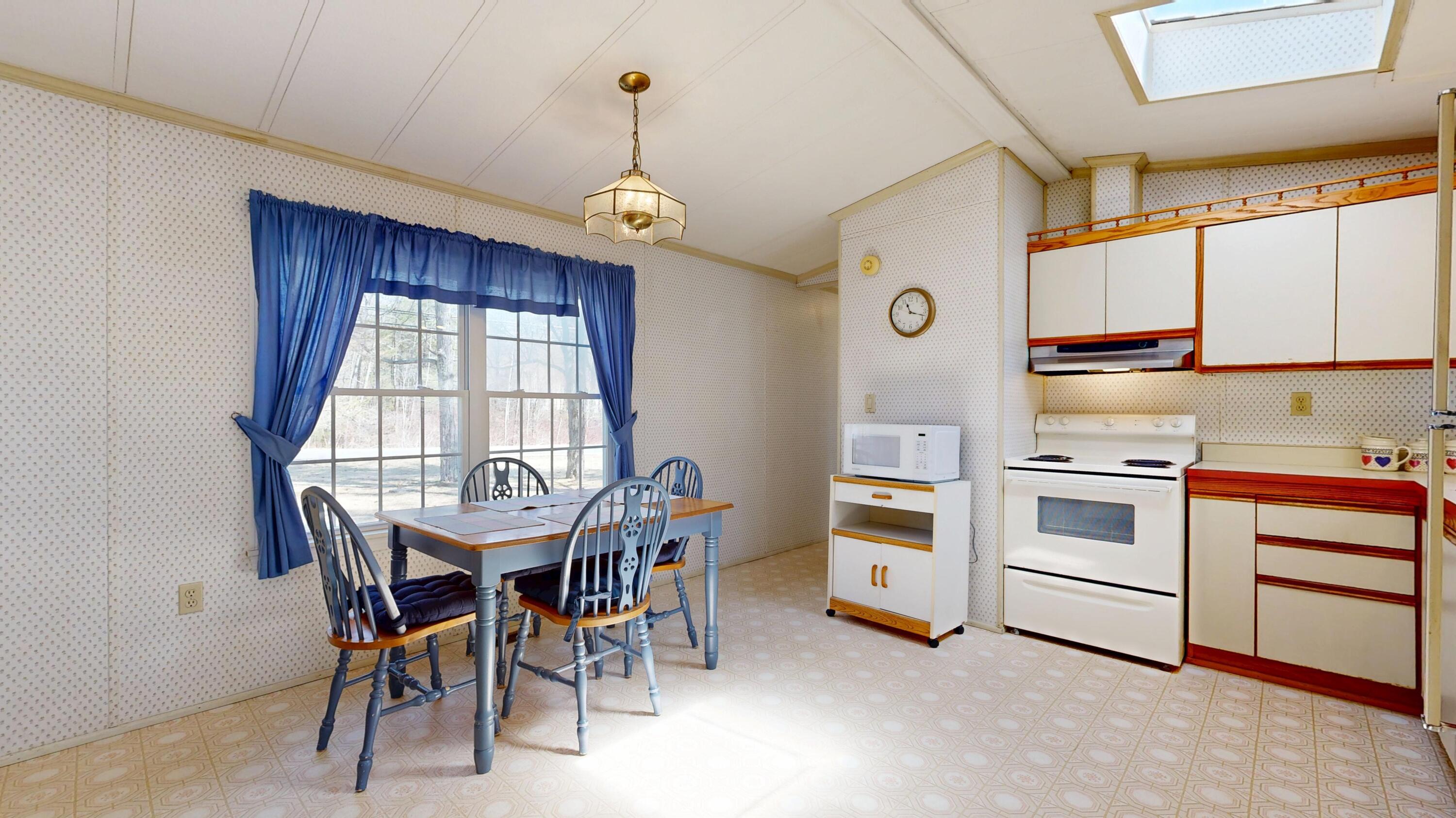 288 Blue Road Monmouth, ME 04259 - Photo 6 of 36 288-Blue-Road-04202025_120153