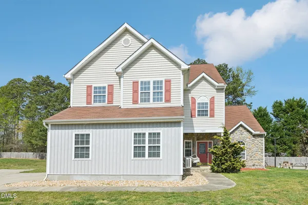 $550,000 | 7201 Fribourg Court, Wendell, NC 27591