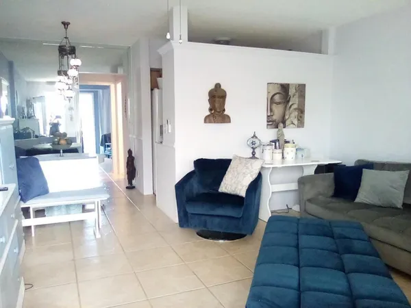 $1,750 | 725 Southwest 11th Avenue, Unit 6F, Hallandale Beach, FL 33009
