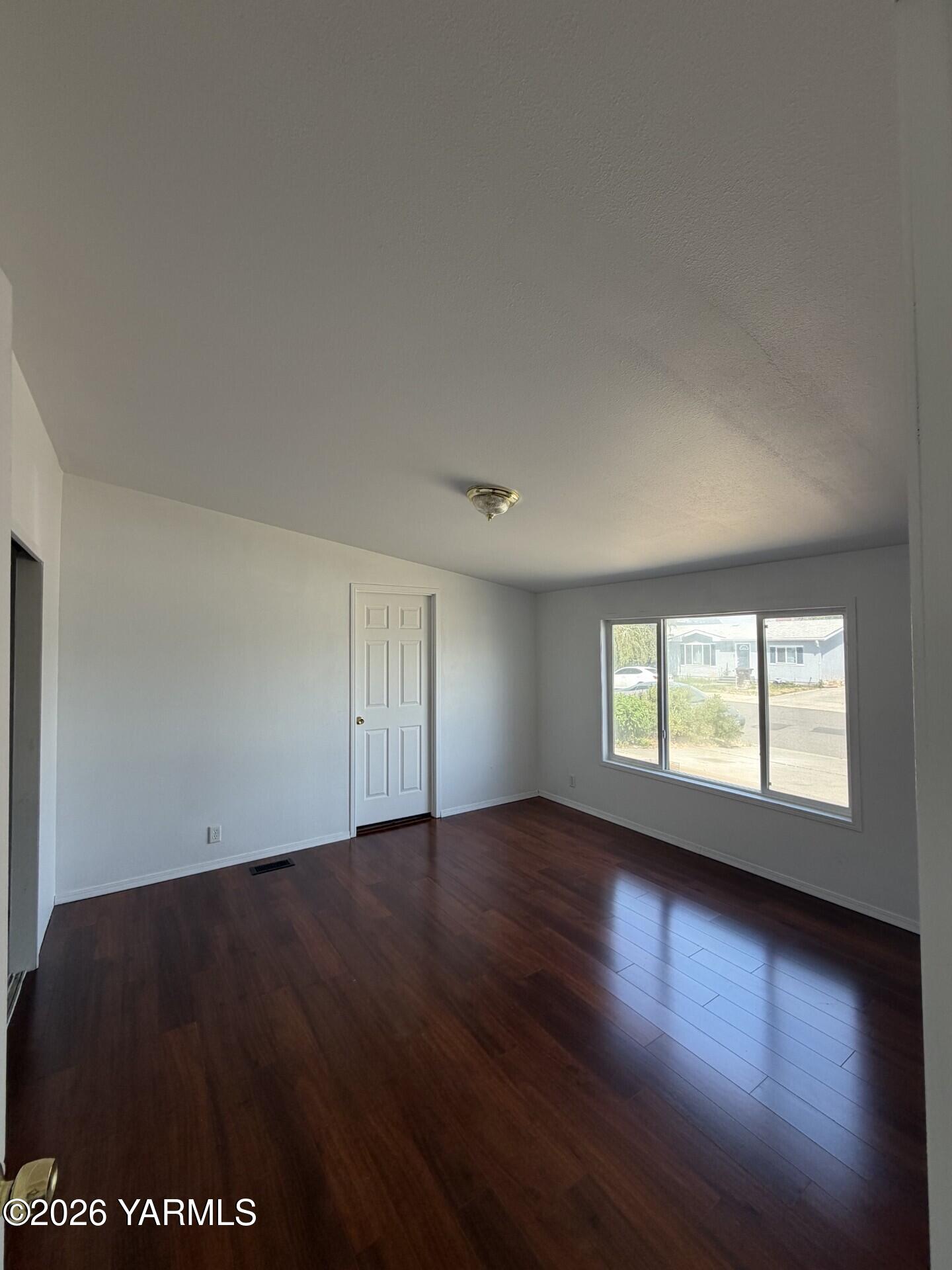 6104 Crestfields Road Yakima, WA 98903 - Photo 10 of 18 cdb4c156-81eb-47c5-b324-fb51aee80328