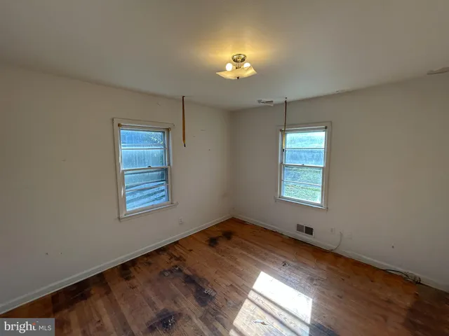 $155,000 | 323 3rd Avenue, Baltimore, MD 21227