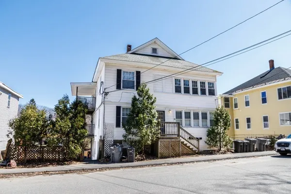 $550,000 | 185 Park Street, Gardner, MA 01440
