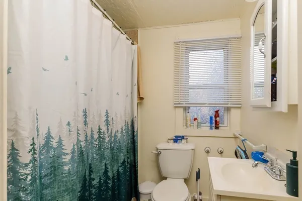 $550,000 | 185 Park Street, Gardner, MA 01440