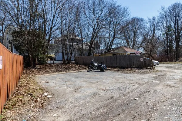 $550,000 | 185 Park Street, Gardner, MA 01440