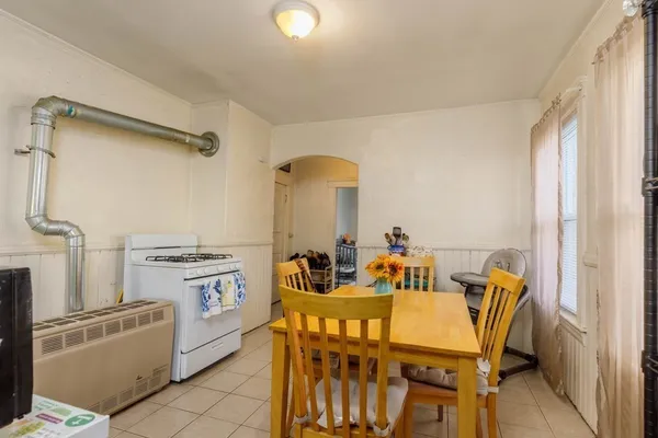 $550,000 | 185 Park Street, Gardner, MA 01440