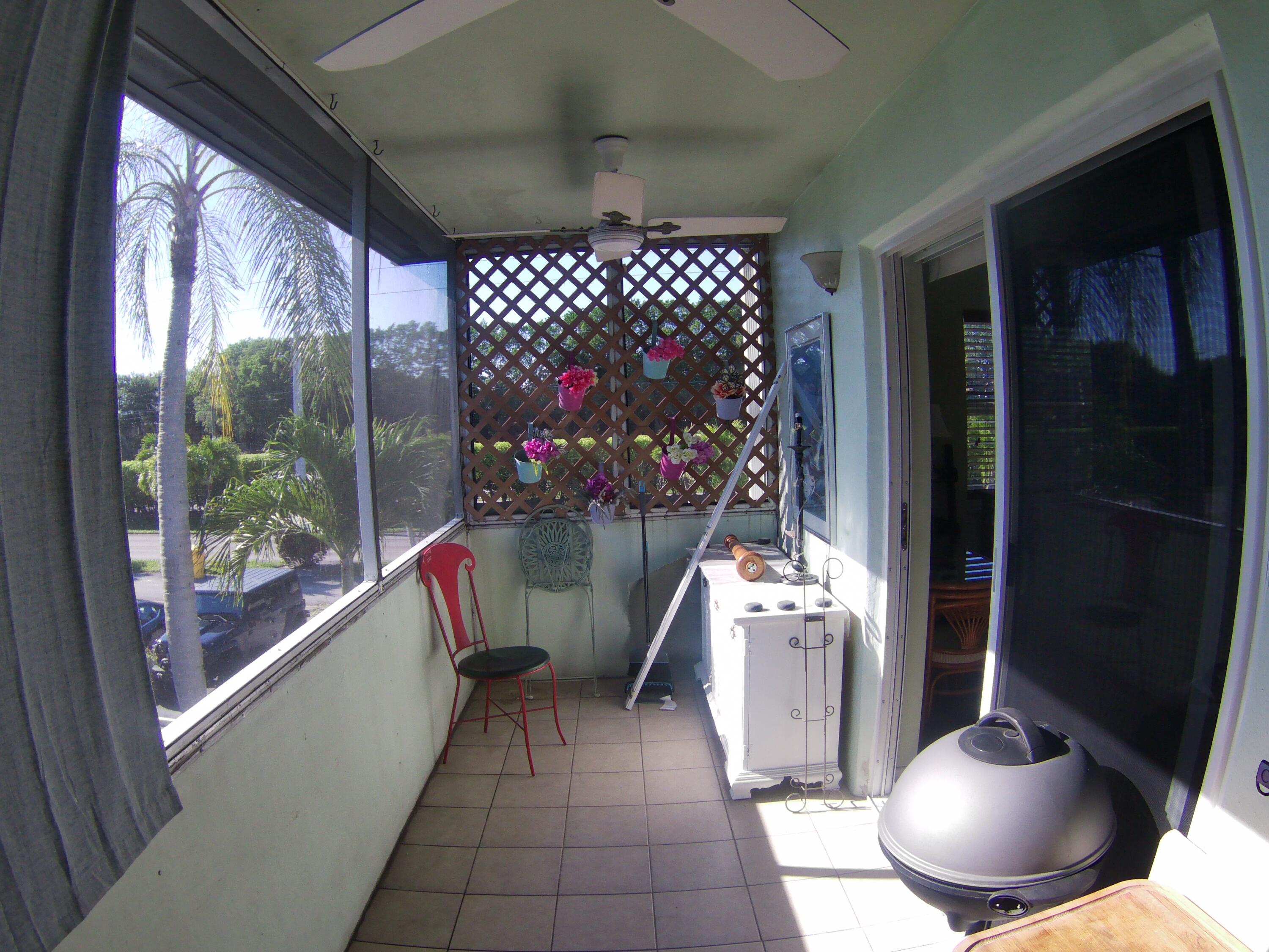 571 Capri L Delray Beach, FL 33484 - Photo 30 of 33 a dining room with furniture