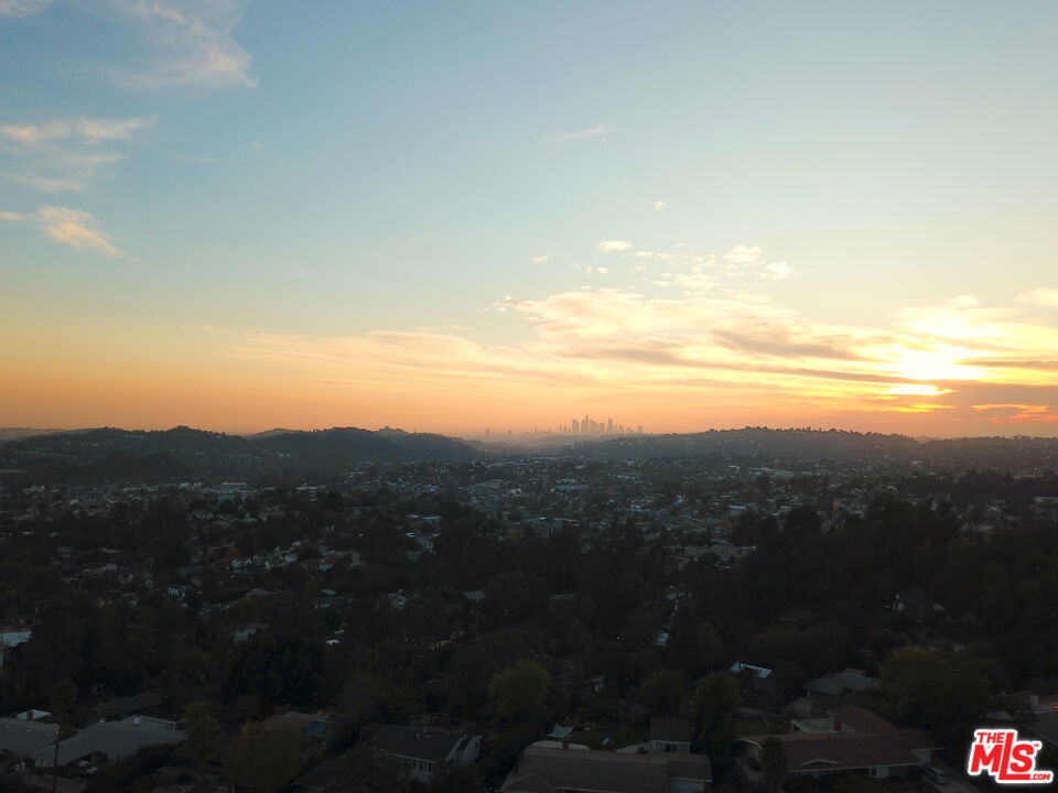 1450 Marianna Road Pasadena, CA 91105 - Photo 2 of 13