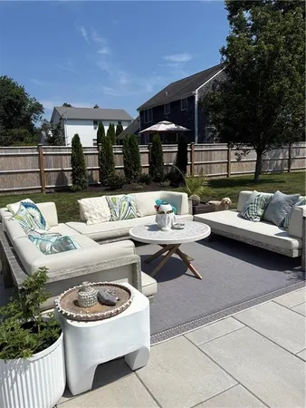 $3,250 | 163 Morrison Avenue, Middletown, RI 02842