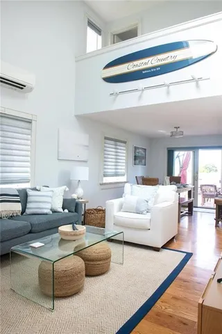 $3,250 | 163 Morrison Avenue, Middletown, RI 02842