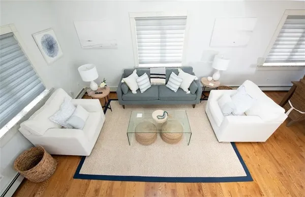 $3,250 | 163 Morrison Avenue, Middletown, RI 02842
