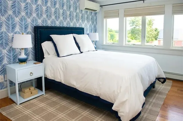 $3,250 | 163 Morrison Avenue, Middletown, RI 02842