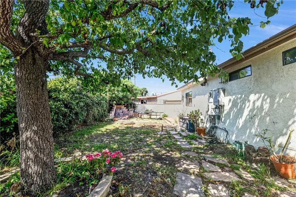 $750,000 | 626 West Martinshire Street, Carson, CA 90745
