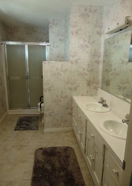 810 Snake Hill Road Burrillville, RI 02830 - Photo 15 of 40