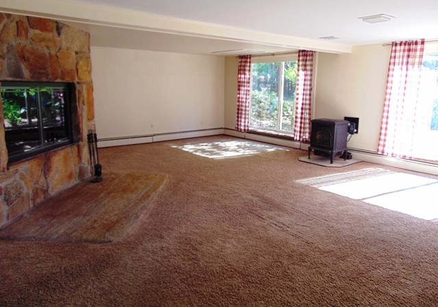 810 Snake Hill Road Burrillville, RI 02830 - Photo 6 of 40