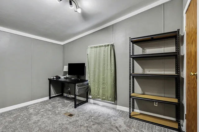 $255,000 | 115 East X Y Avenue, Vicksburg, MI 49097