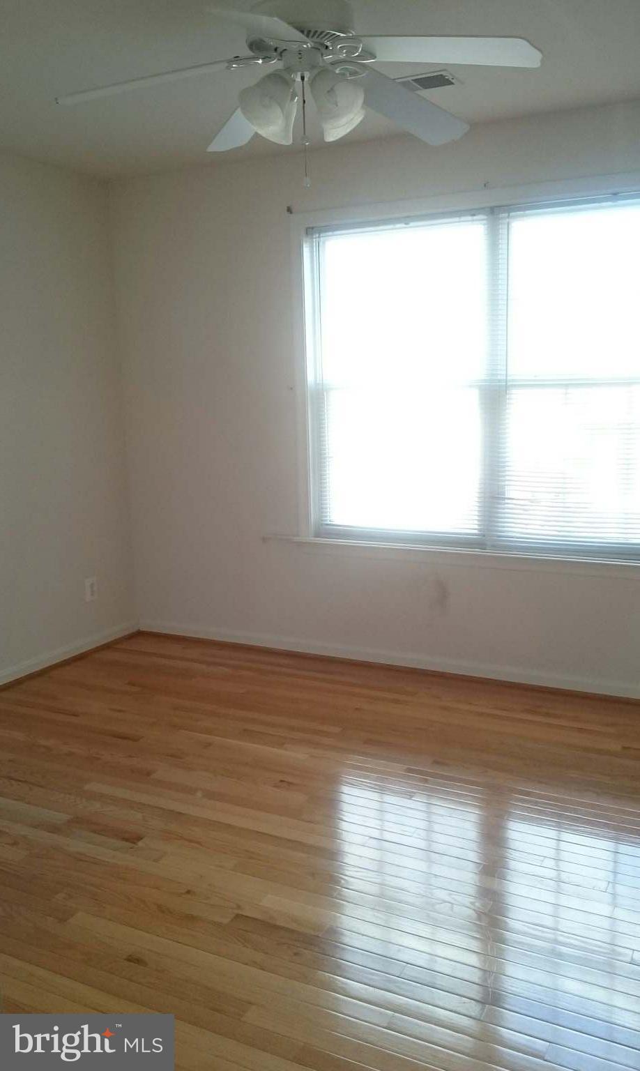 2459 Leyland Ridge Road Herndon, VA 20171 - Photo 22 of 30 Bedroom