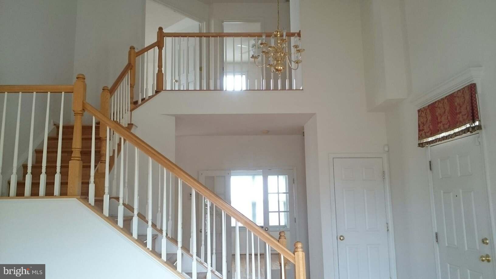 2459 Leyland Ridge Road Herndon, VA 20171 - Photo 4 of 30 Interior (General)