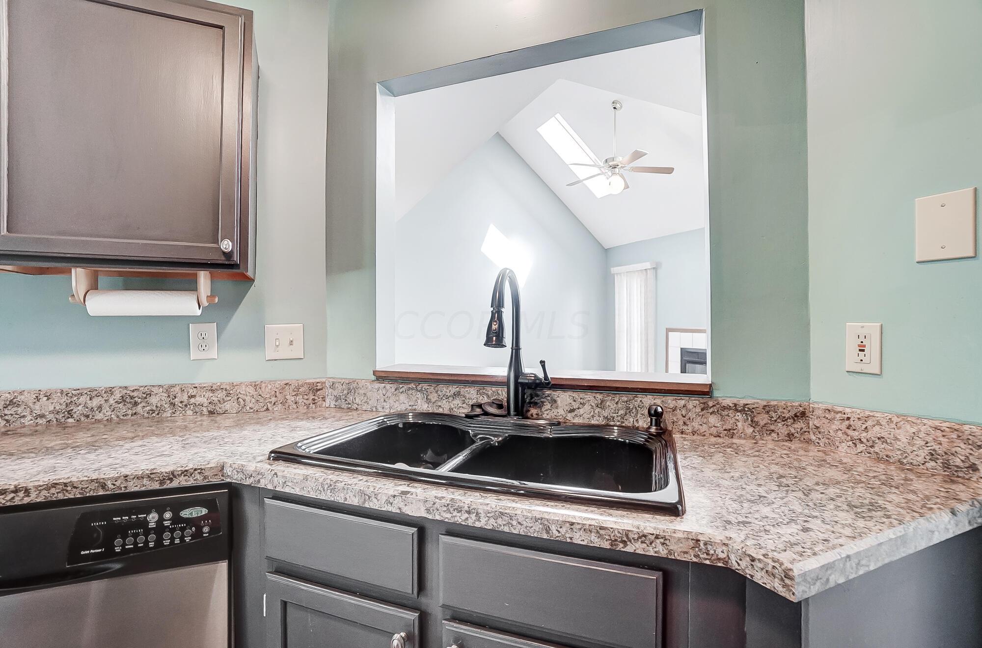 2246 Spindler Road Hilliard, OH 43026 - Photo 16 of 53 Kitchen