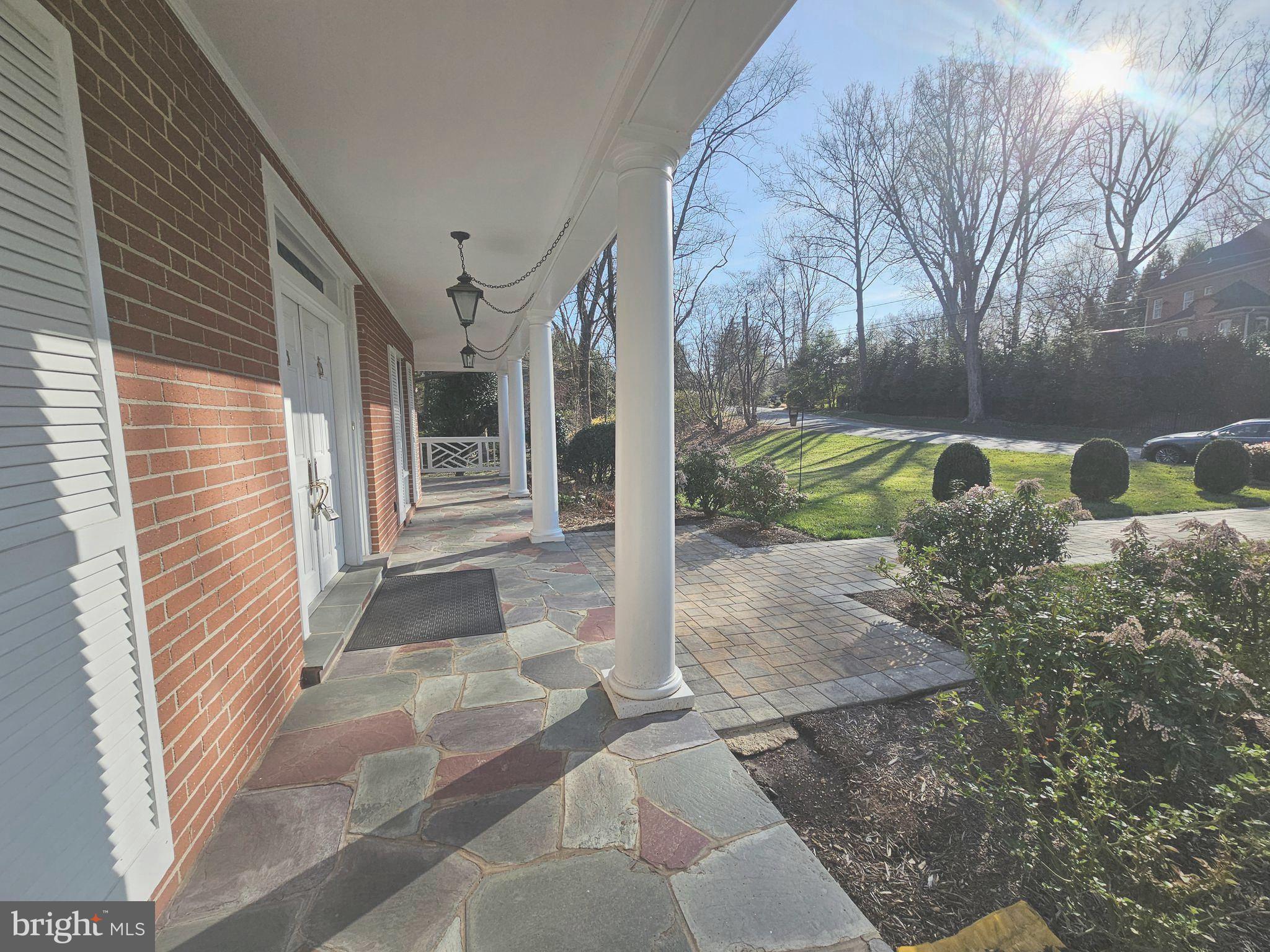 851 Canal Drive McLean, VA 22102 - Photo 2 of 50 a porch with seating space