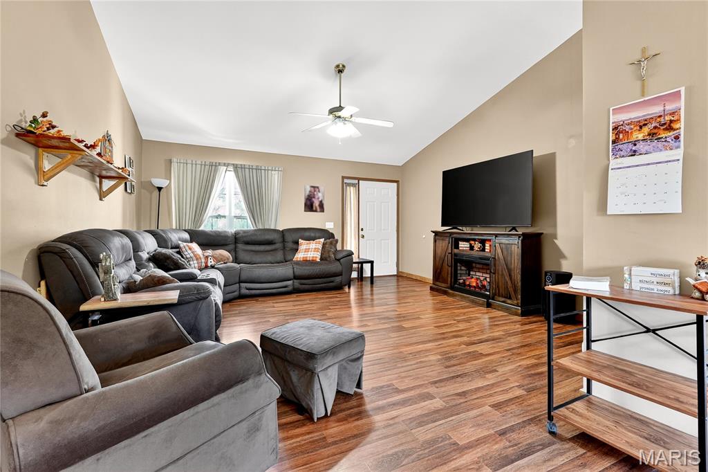 246 Ridgeway Drive Union, MO 63084 - Photo 5 of 28