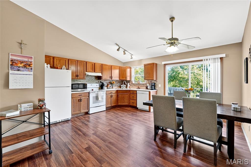 246 Ridgeway Drive Union, MO 63084 - Photo 8 of 28