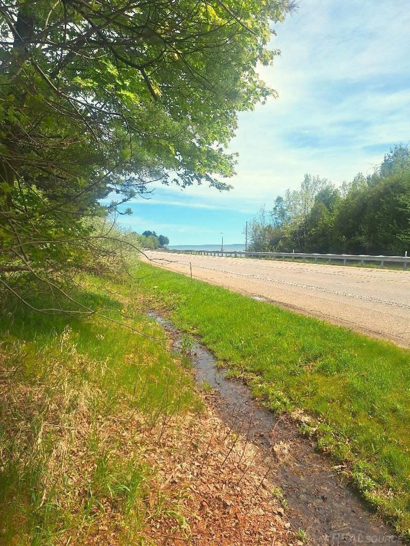 2 Lakeshore Road Port Sanilac, MI 48469 - Photo 4 of 26