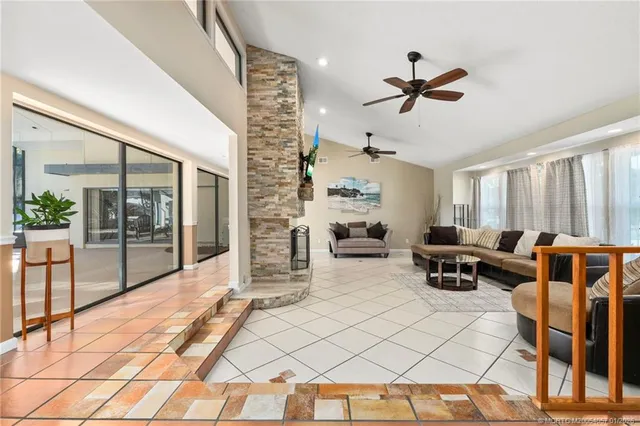 $950,000 | 4599 Southeast Halston Court, Stuart, FL 34997