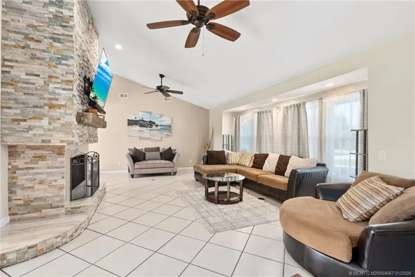 $950,000 | 4599 Southeast Halston Court, Stuart, FL 34997