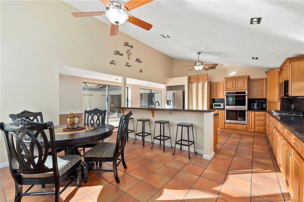 4599 Southeast Halston Court Stuart, FL 34997 - Photo 25 of 65