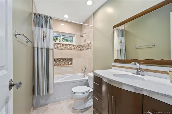 $950,000 | 4599 Southeast Halston Court, Stuart, FL 34997