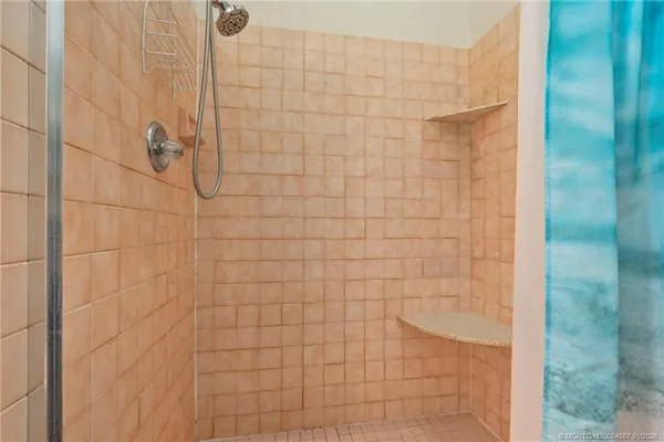 $950,000 | 4599 Southeast Halston Court, Stuart, FL 34997