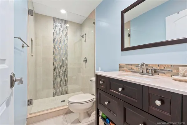 $950,000 | 4599 Southeast Halston Court, Stuart, FL 34997