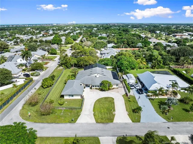 $950,000 | 4599 Southeast Halston Court, Stuart, FL 34997