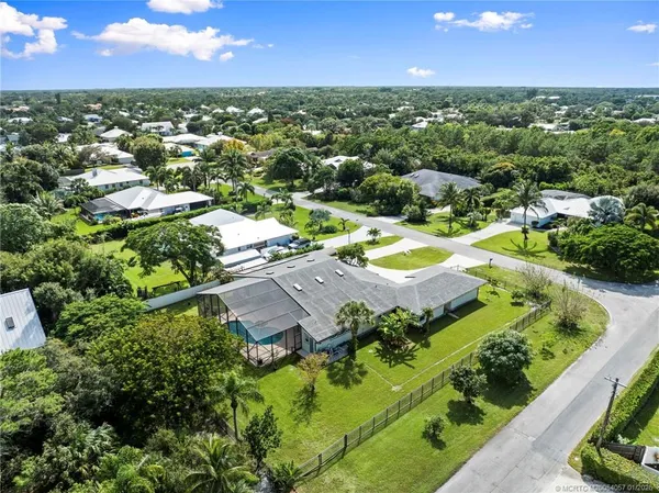 $950,000 | 4599 Southeast Halston Court, Stuart, FL 34997