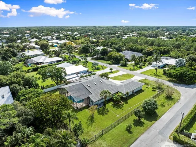 $950,000 | 4599 Southeast Halston Court, Stuart, FL 34997