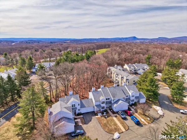 $310,000 | 103 The Mews, Unit 103, Rocky Hill, CT 06067