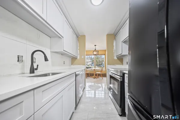 $310,000 | 103 The Mews, Unit 103, Rocky Hill, CT 06067