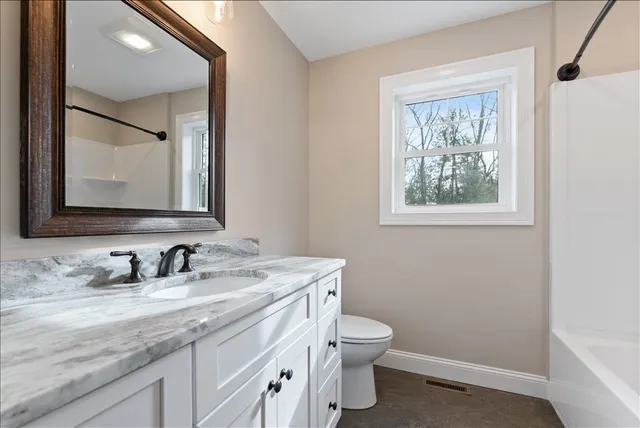 $699,900 | 19 Nicols Way, Unit 19, Easthampton, MA 01027