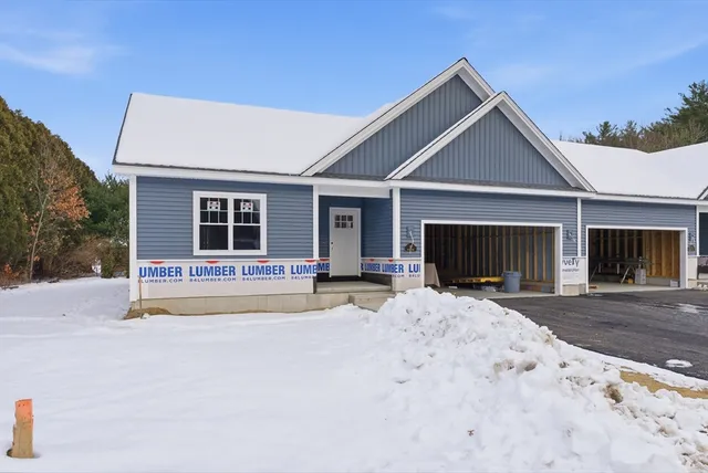 $699,900 | 19 Nicols Way, Unit 19, Easthampton, MA 01027