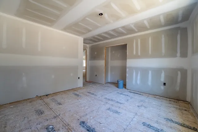 $699,900 | 19 Nicols Way, Unit 19, Easthampton, MA 01027