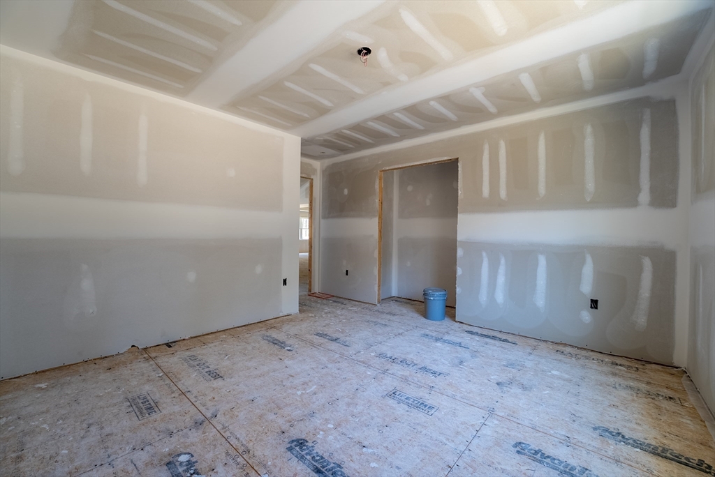 19 Nicols Way, Unit 19 Easthampton, MA 01027 - Photo 31 of 40