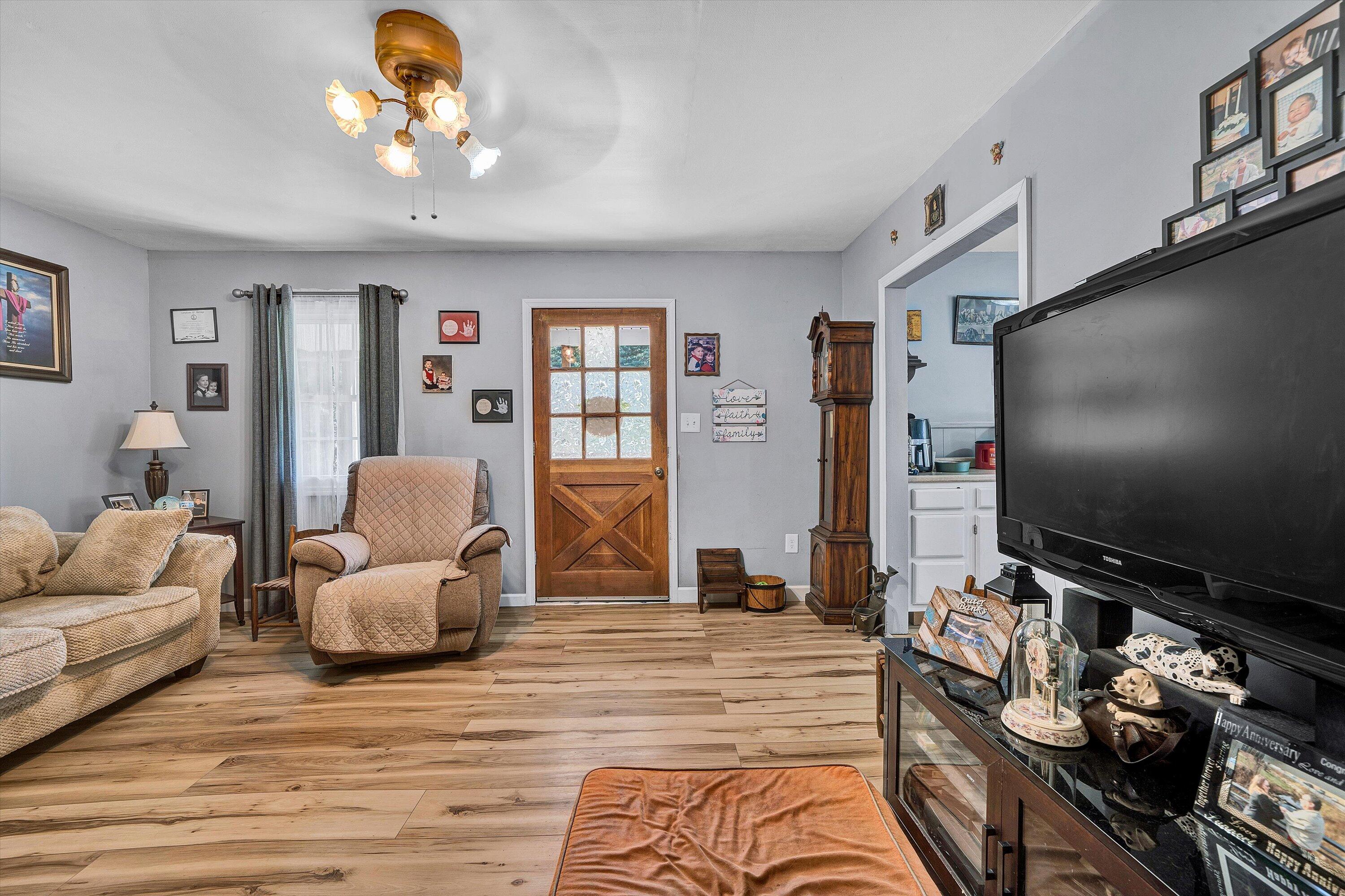 7984 Huff Mill Road Southeast Copper Hill, VA 24079 - Photo 6 of 29 06-SGP-00349