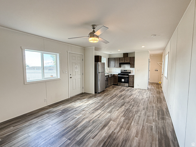 241 Fremont Way Layton, UT 84041 - Photo 2 of 14