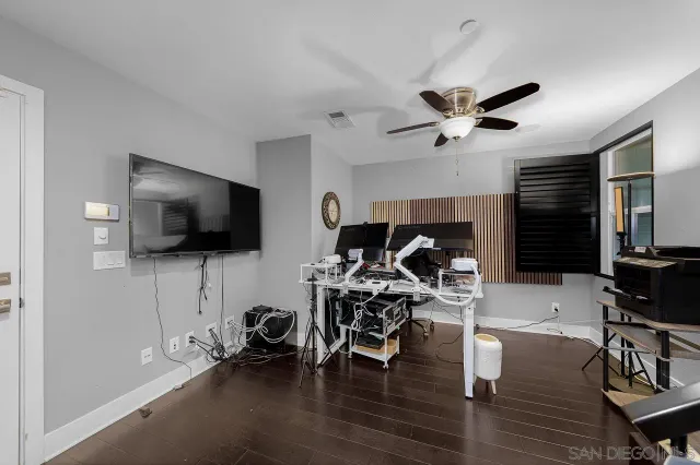 $949,000 | 7810 Inception Way, San Diego, CA 92108