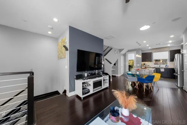 $949,000 | 7810 Inception Way, San Diego, CA 92108