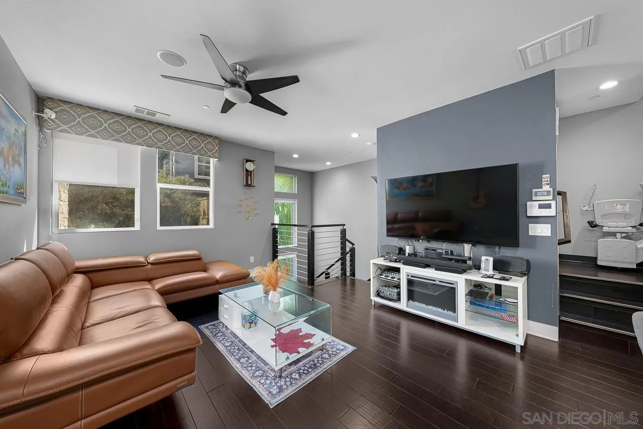 7810 Inception Way San Diego, CA 92108 - Photo 4 of 59