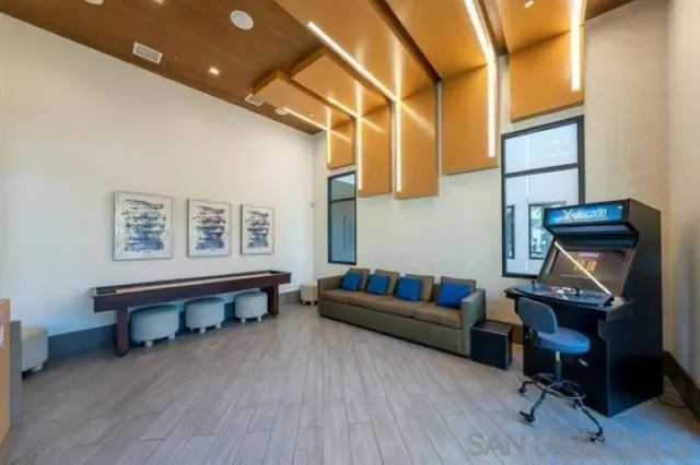 $949,000 | 7810 Inception Way, San Diego, CA 92108