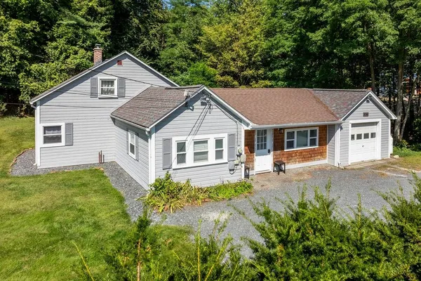$287,000 | 3765 Highway 5, Fairlee, VT 05033